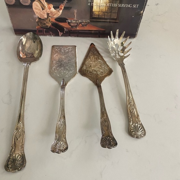 4Pcs Silver plated Hostess Serving Set By Paul Revere Silversmiths - Picture 12 of 12